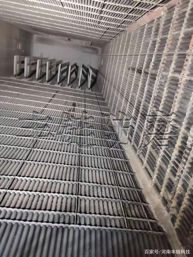 格柵防磨技術(shù)根治水冷壁磨損，智鏈經(jīng)緯防磨導(dǎo)流板合金強(qiáng)化研究